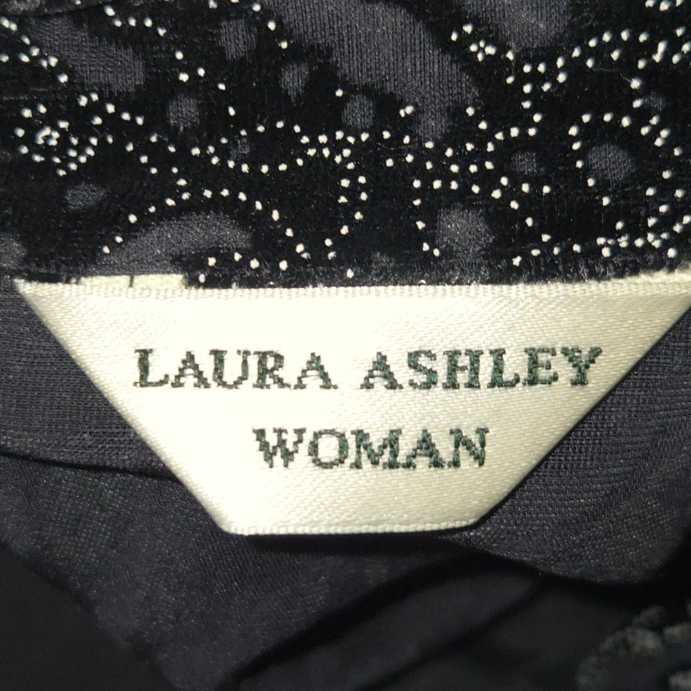 Laura Ashley Woman 3X Blouse Black Paisley Burnout Velvet Silk Blend Button Down - Picture 7 of 9